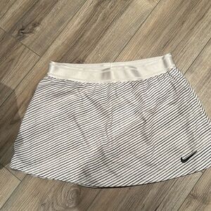 Nike dry fit skirt